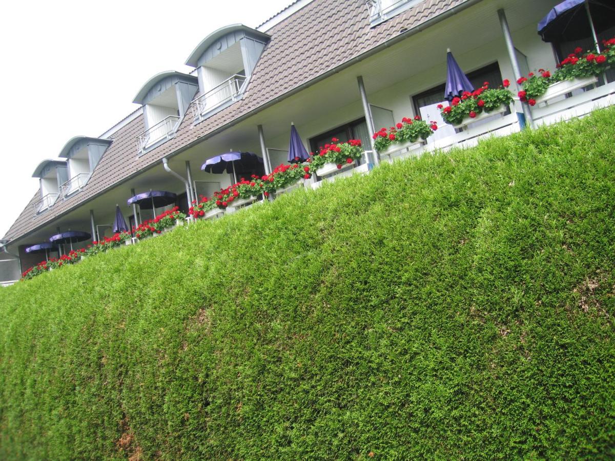 Hotel Zum Rosenteich Bad Zwischenahn Buitenkant foto